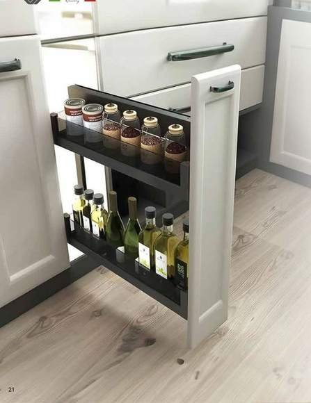 Bottle & spice pull-out, 200 mm cabinet